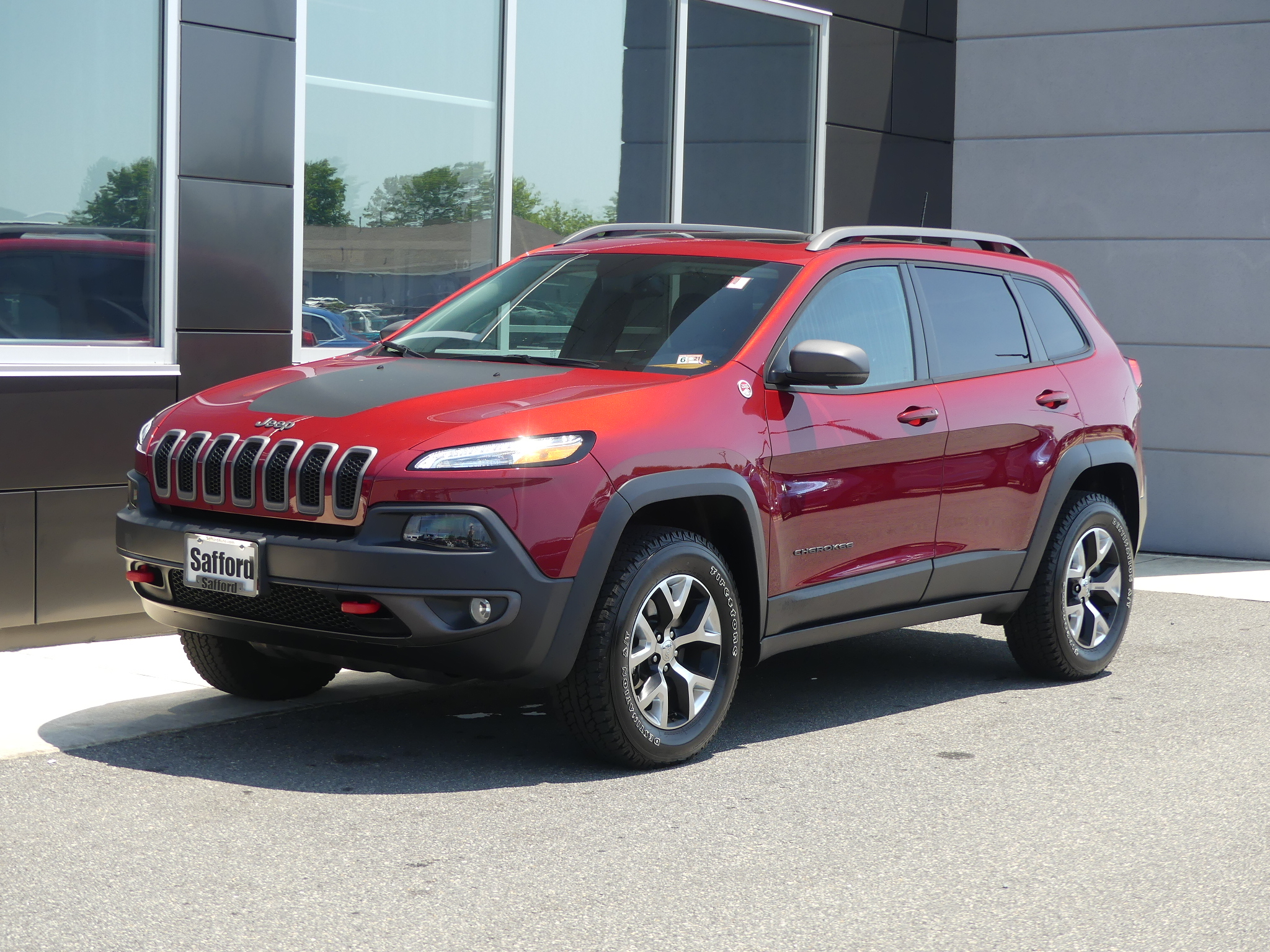 PreOwned 2016 Jeep Cherokee 4WD 4dr Trailhawk Four Wheel