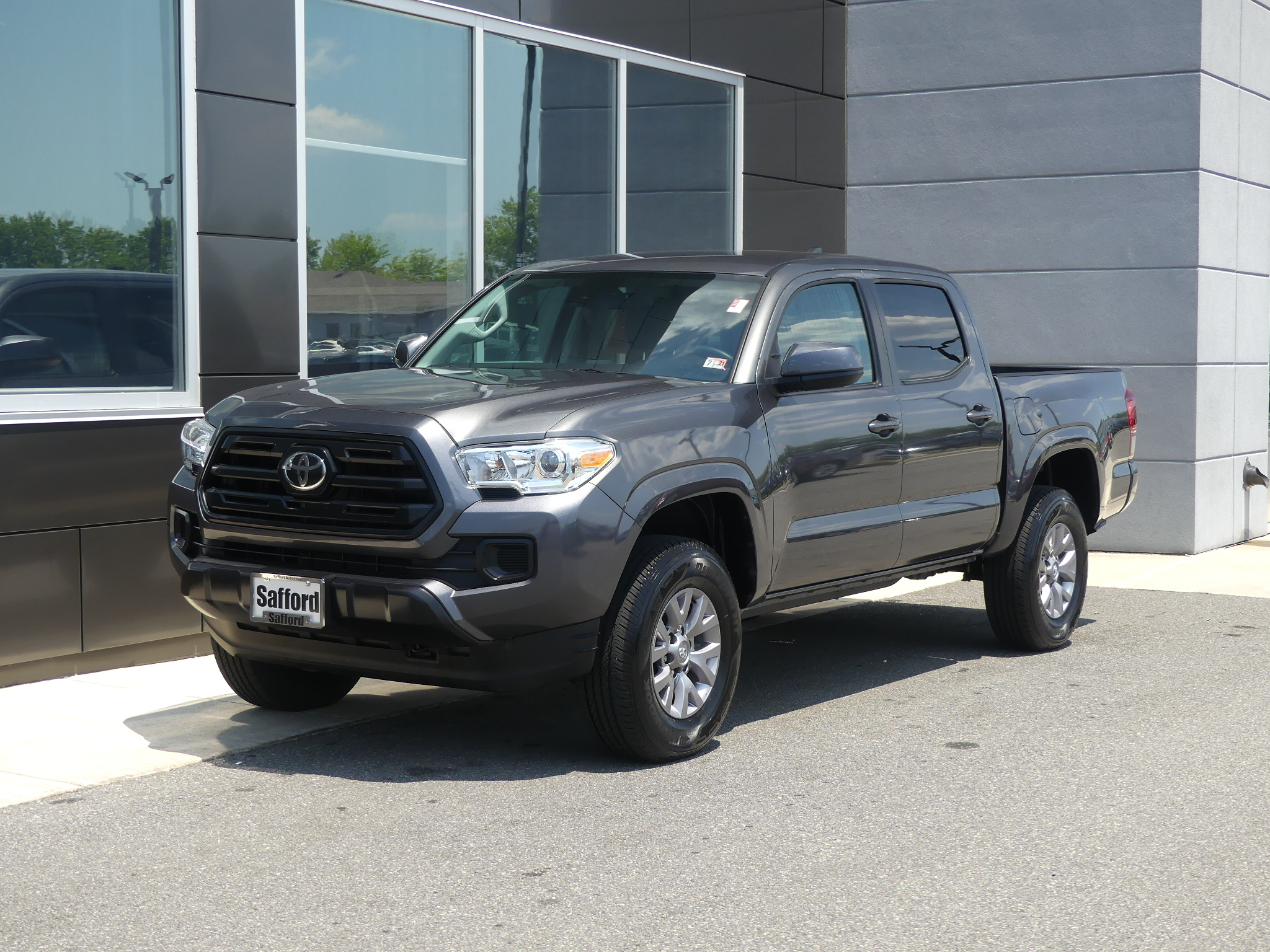 Pre-Owned 2019 Toyota Tacoma 4WD SR Double Cab 5′ Bed V6 AT (Natl) Four ...