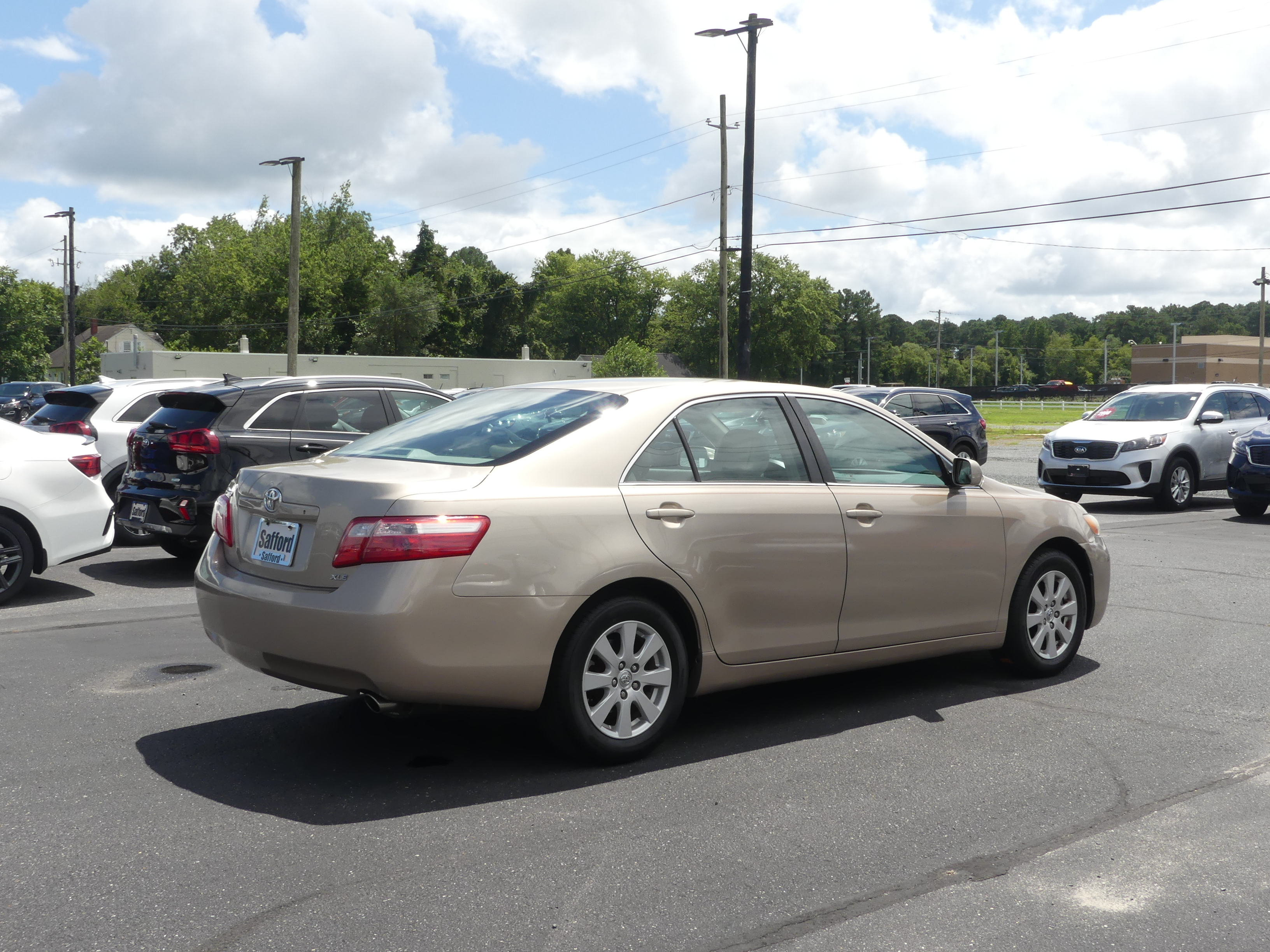 Pre-Owned 2009 Toyota Camry 4dr Sdn I4 Auto LE (Natl) Front Wheel Drive ...
