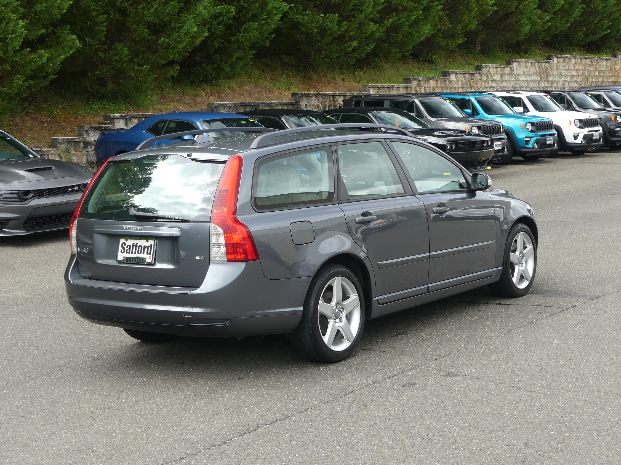 PreOwned 2008 Volvo V50 4dr Wgn 2.4L FWD w/Snrf Front