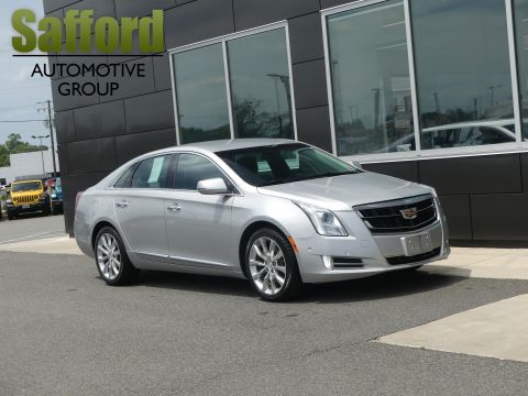 Pre-Owned 2017 Cadillac XTS 4dr Sdn Luxury FWD Front Wheel Drive 4dr ...